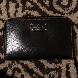 Kate Spade large travel wallet